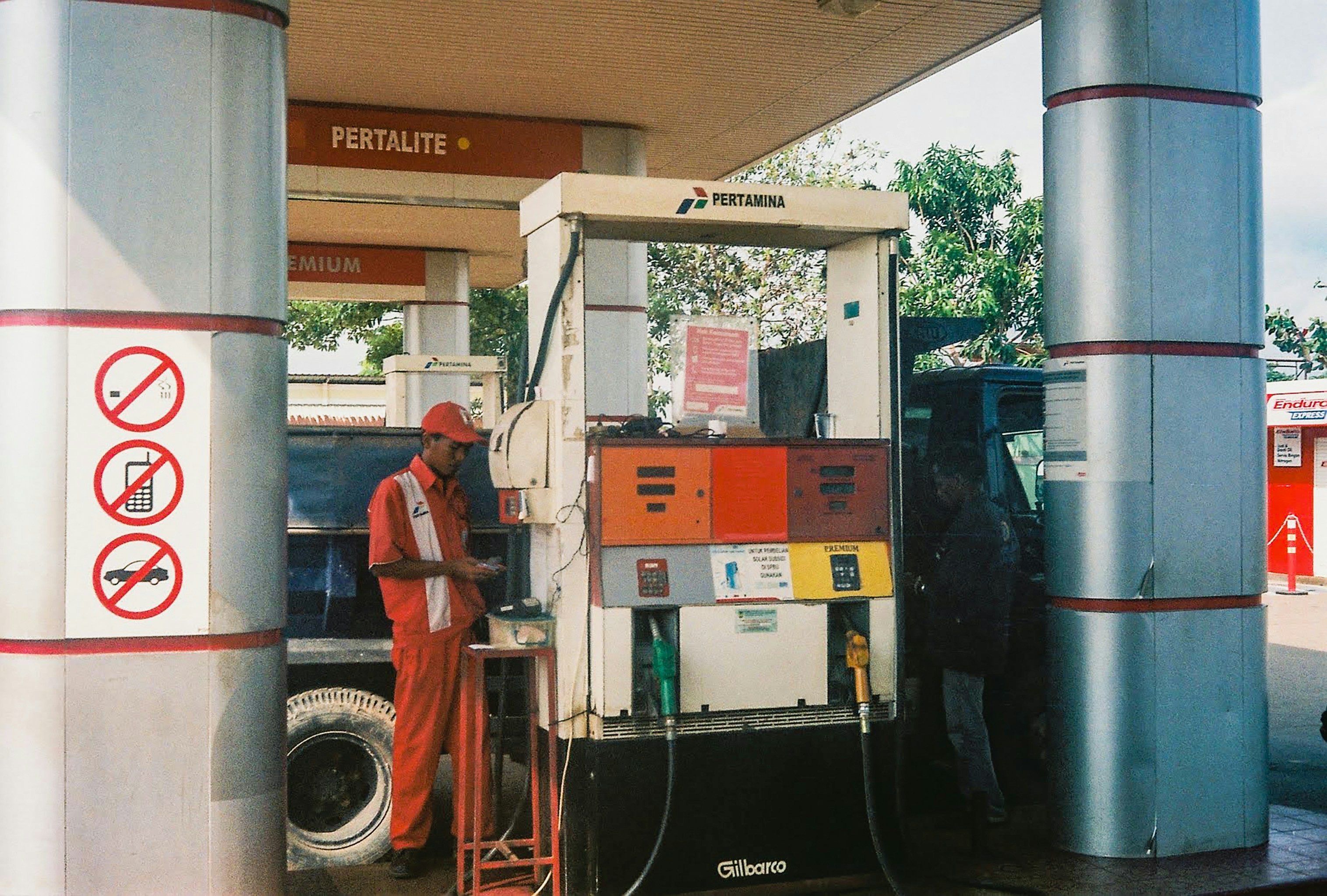 Petrol Pump Staffs